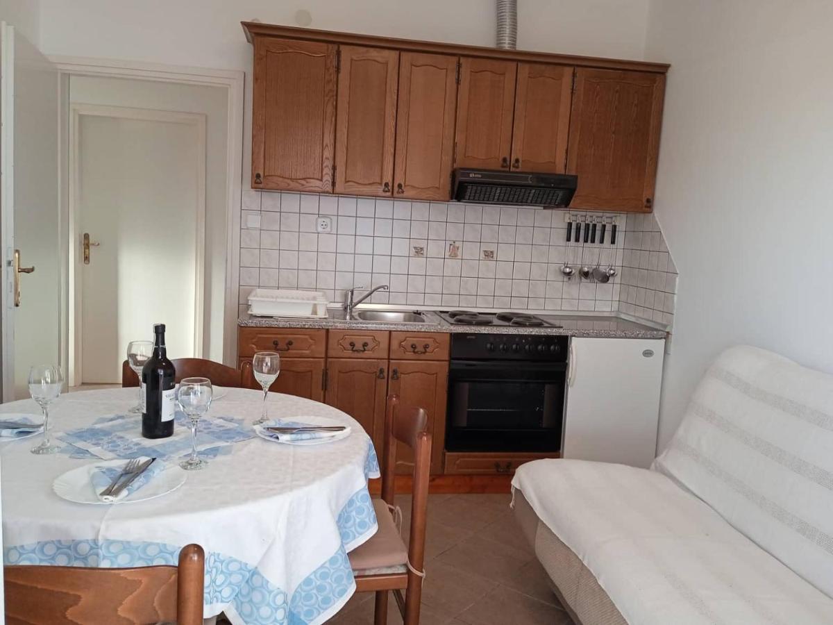 Apartmani Vesna Lun  Ngoại thất bức ảnh