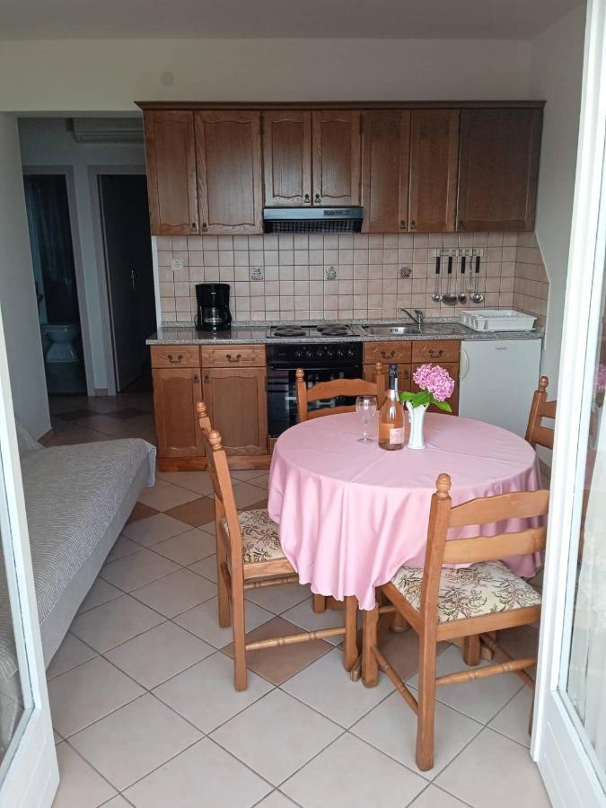 Apartmani Vesna Lun  Ngoại thất bức ảnh
